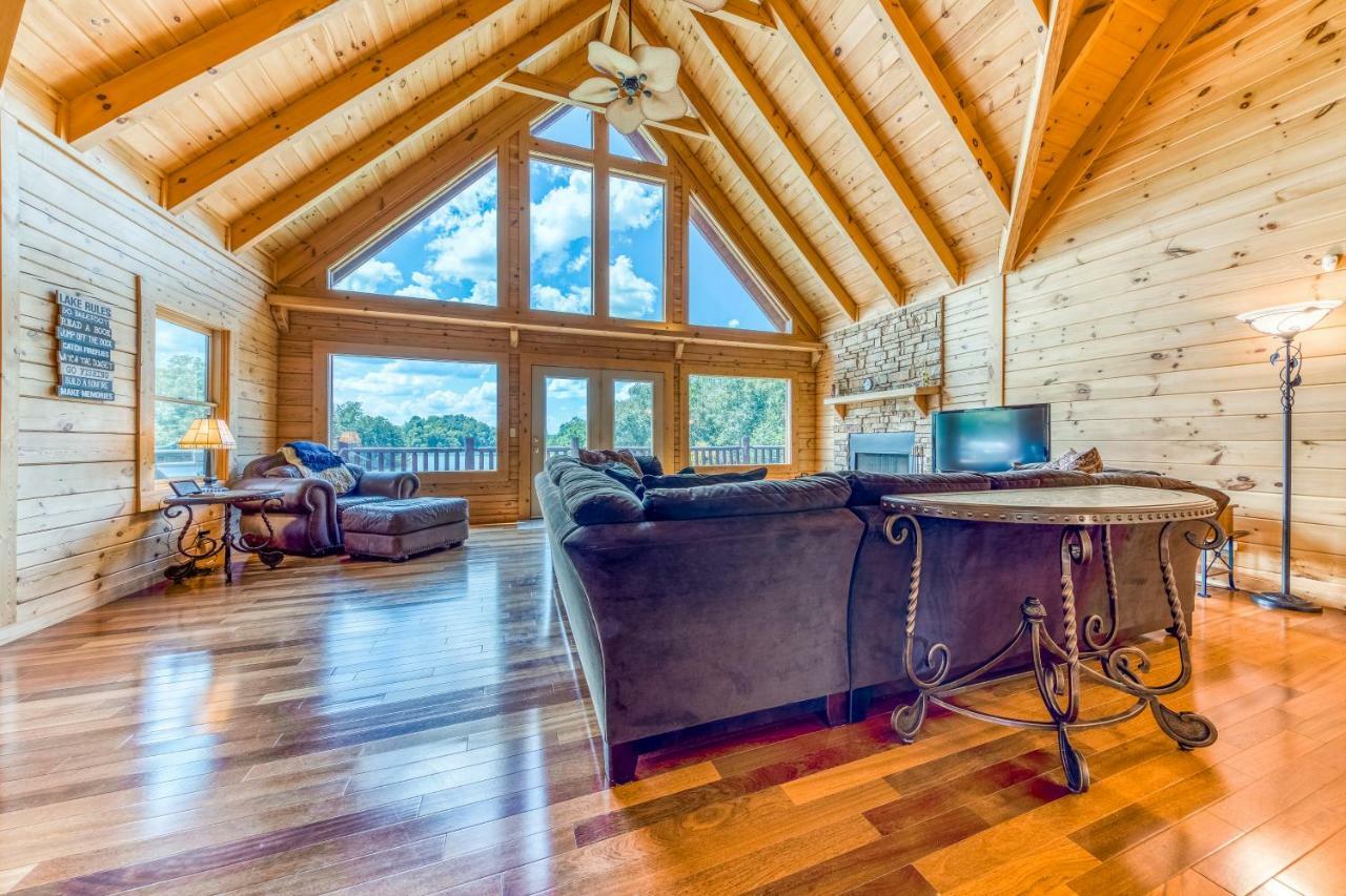 Majestic Lakefront Lodge Sevierville Εξωτερικό φωτογραφία